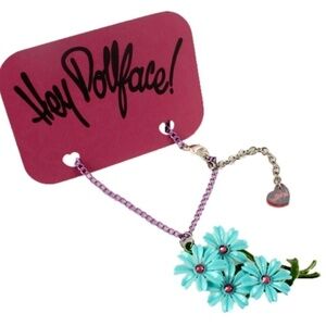 Vintage Daisy Necklace -- Turquoise Blue